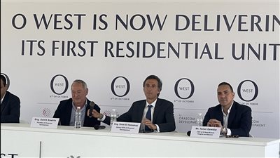 سميح ساويرس :لن نضخ استثمارات جديدة في مصر 