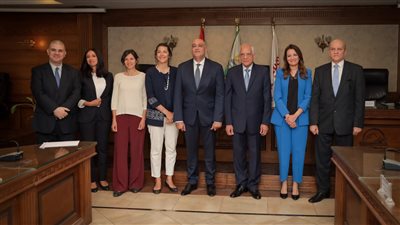 جهاز تنمية المشروعات يتعاون مع محافظة الجيزة لتطوير منطقتى ميت عقبة وأرض اللواء