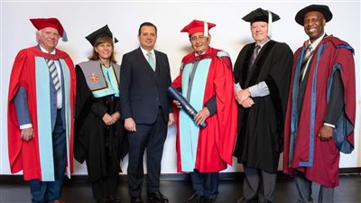 جامعة «بريتوريا» تمنح الدكتوراة الفخرية لـ«مؤسس جامعة النيل الأهلية» 