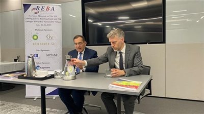 «الملا»: التعاون بين الحكومات والقطاع الخاص يدعم صناعة الطاقة ويخفض الانبعاثات