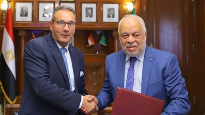 بنك مصر يوقع بروتوكول تعاون مع نقابة المهن التمثيلية لدعم خدمات التحصيل الإلكتروني