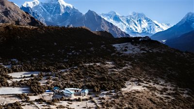 Sagarmatha Next في زيادة الوعي بمشكلة النفايات البلاستيكية في جبل إيفرست