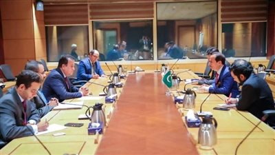 وزير الصحة ونظيره الباكستاني يناقشان تعزيز التعاون بين البلدين في المجال الصحي