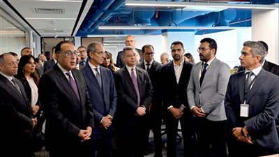 رئيس الوزراء يعرب عن فخره بالمستوى المتميز للمصريين العاملين بالشركات العالمية في قطاع التعهيد والاتصالات
