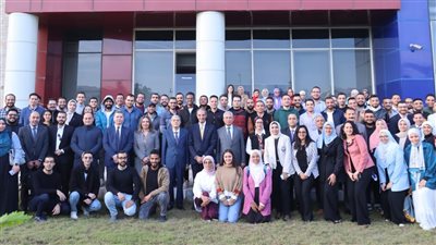 وزير الاتصالات يوجه رسالة لشباب المنيا : هدفنا توفير فرص عمل  بالأسواق العالمية 