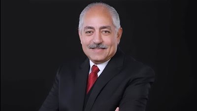 عاجل..وفاة «العامري فاروق» نائب رئيس مجلس إدارة النادي الأهلي