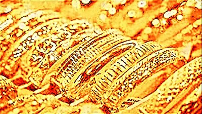 جرام الذهب ينخفض 100 جنيه ..سعر الذهب اليوم الإثنين 4 -3- 2024