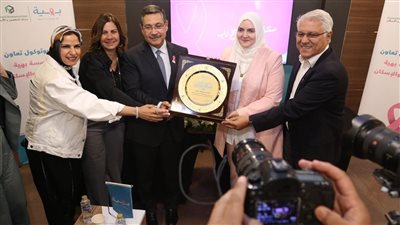 التعمير والإسكان يفتتح جناحاً بمستشفى بهية باسم البنك 