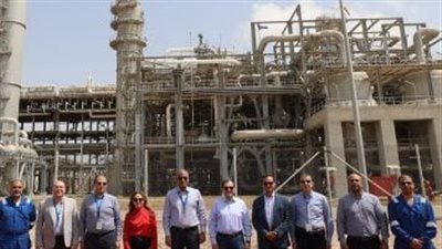 «وزير البترول» يتفقد سير وتطورات العمل فى مصنع الميثانكس بدمياط