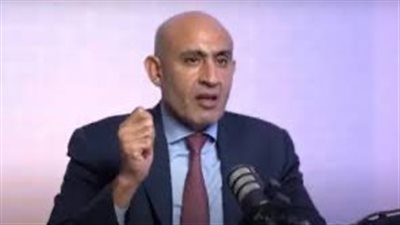 بلاغ للنائب العام بسبب شهادة دكتوراه وزير التعليم الجديد