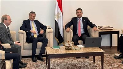 وزيرا التموين والزراعة يبحثان تحديد الأسعار الاسترشادية للمحاصيل الإستراتيجية