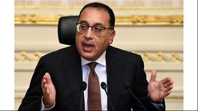 بكري:الحكومة ستتراجع عن قرار موعد غلق المحلات التجارية في العاشرة مساءًا 