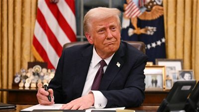 إدارة ترامب تنفي نية تعليق الرسوم  لمدة 90 يوم على الدول باستثناء الصين