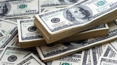 الدولار يعاود الصعود ويتخطى حاجز 51 جنيهًا في البنوك المصرية