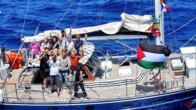 إسرائيل تسيطر على سفينة “مادلين” المتجهة إلى غزة..القصة كاملة