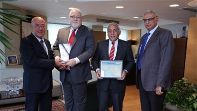 لتقديم حلول أمنية متطورة..شركة “’ Madico” الأمريكية تكرم البنك الأهلي المصري