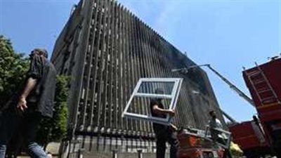 لماذا توقفت بعض البنوك عن العمل بعد حريق رمسيس؟