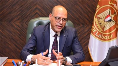 وزير العمل: لن يتم السماح بعمل أي أجنبي بدون ترخيص