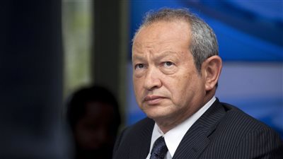 ساويرس يرد على الانتقادات بشأن بيع الأراضي للأجانب: “سيستثمرون فيها ويوفرون وظائف للمصريين”