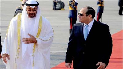  السيسي يستقبل الشيخ محمد بن زايد آل نهيان بمطار العلمين 