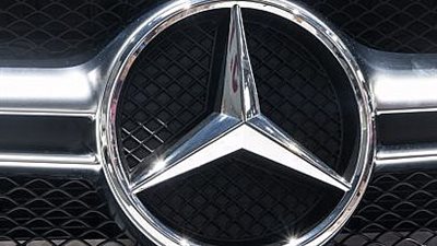 تراجع أسهم نيسان بعد تخارج مرسيدس من حصتها بالكامل