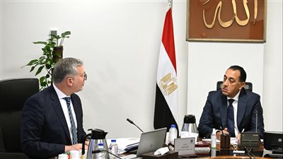 رئيس الوزراء يتابع ملفات البترول مع الوزير كريم بدوي