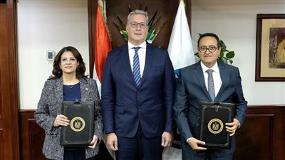 توقيع 4 اتفاقيات جديدة لاستكشاف الغاز بالمتوسط والدلتا باستثمارات 340 مليون دولار