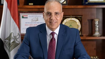 وزير الري يتابع حالة محطات رفع المياه ومجهودات مصلحة الميكانيكا والكهرباء 