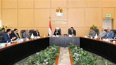 وزراء الإسكان والأوقاف يبحثان تعزيز التعاون في الملفات المشتركة 