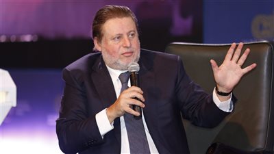 إنجاز دولي جديد لمحافظ البنك المركزي حسن عبدالله