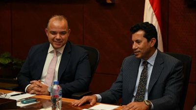 الرقابة المالية تبحث مع اقتصادية قناة السويس سبل الاستفادة من سوق الكربون الطوعي