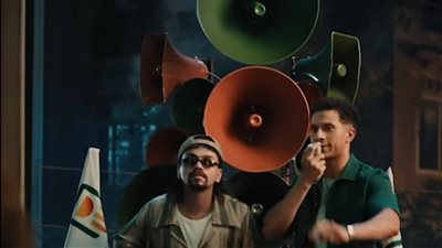 البنك الأهلي يطلق حملة “خاف من الدوسة” بالتعاون مع الفنان عصام عمر 