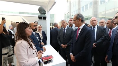 وزير الاتصالات يعلن إطلاق النسخة المطورة من 