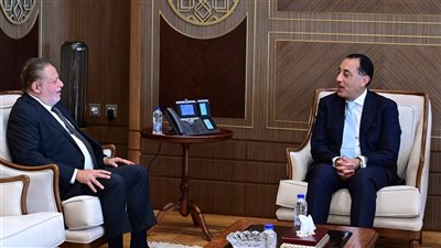 مدبولي يلتقي محافظ البنك المركزي لمتابعة سياسات كبح التضخم واستقرار الاحتياطي النقدي