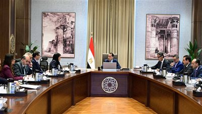 رئيس الوزراء يستعرض الفرص الاستثمارية المُقرر طرحها خلال المرحلة المقبلة وملفات التعاون مع الدول العربية الشقيقة