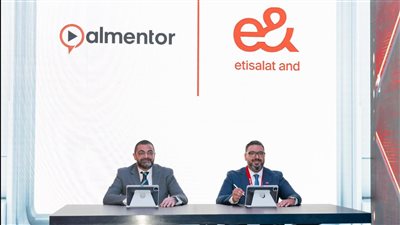 إي آند مصر توقّع شراكة حصرية مع منصة “المنتور”