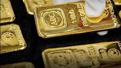 الذهب يكسر حاجز الـ 4000 دولار للأوقية لأول مرة في التاريخ