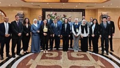 17 مسئولًا حكوميًا مصريًا يزورون بكين لتبادل الخبرات التنموية 