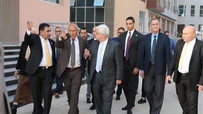 وزير التعليم العالي يتفقد جامعة ساكسوني مصر للعلوم التطبيقية والتكنولوجيا