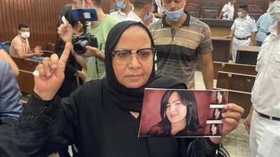 محاكمة والدة شيماء جمال تتصدر المشهد بعد اتهامات بالسب والقذف وتهديد محامين