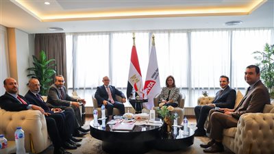 الرقابة المالية والأكاديمية الوطنية للتدريب تبحثان شراكة استراتيجية لتأهيل كوادر القطاع المالي غير المصرفي