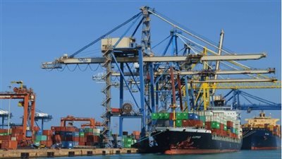 موانئ أبوظبي تتقدم بعرض شراء للاستحواذ على حصة  في «الإسكندرية لتداول الحاويات»