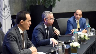 الحكومة تقر تسهيل إجراءات تأسيس الشركات لتحفيز الاستثمار