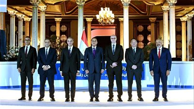 كل ما تريد معرفته عن صفقة الطيف الترددي في مصر – (س وج)