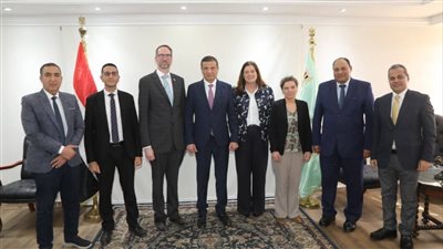 وزير الزراعة يبحث مع وفد دنماركي سبل التعاون وتعزيز الاستثمارات في الإنتاج الحيواني والطب البيطري