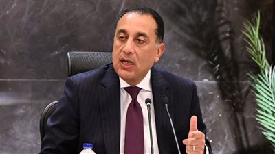 رئيس الوزراء يتابع مع وزير التموين موقف مخزون الأرصدة من السلع الغذائية