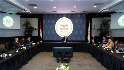  وزير الاستثمار يبحث مع رواد الأعمال آليات دعم الشركات الناشئة