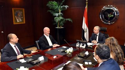 الهيئة العامة للاستثمار والمناطق الحرة وبنك HSBC يبحثان خطط الترويج الخارجي للاستثمار في مصر