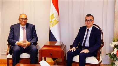 وزير التخطيط يبحث مع المبعوث الأممي آليات توسيع التمويل المبتكر