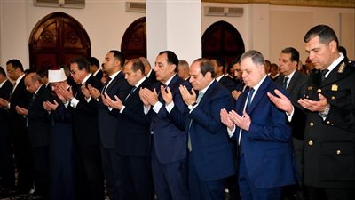 السيسي : مصر لا تتحمل الصدمات.. والجهل أخطر ما يواجه أي أمة